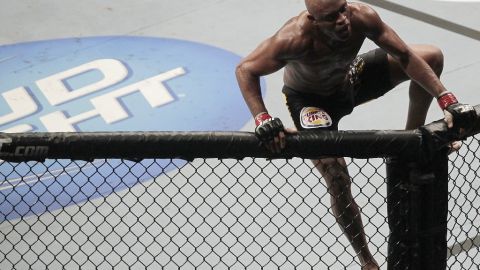 Anderson Silva regresa al octágono tras su suspensión por dopaje.