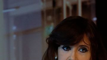 La expresidenta Cristina Kirchner y el exministro de Economía, Axel Kicillof están entre los citados por el juez Bonadio.