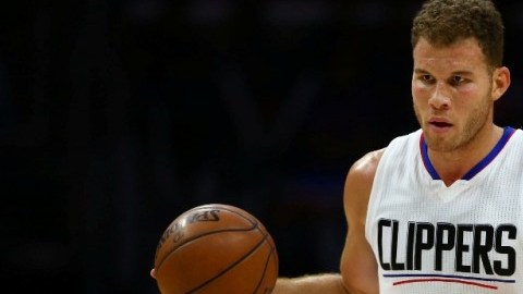 Blake Griffin sólo se perderá algunos juegos con los Clippers mientras sana su mano fracturada.