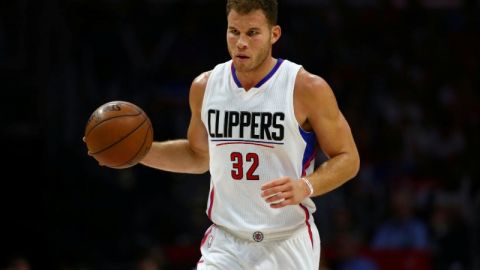 Blake Griffin sólo se perderá algunos juegos con los Clippers mientras sana su mano fracturada.