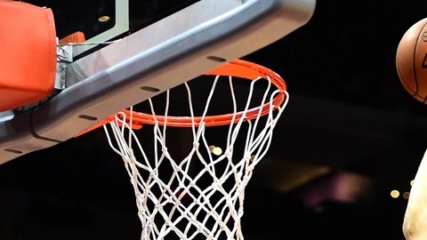 Blake Griffin, quien fue sancionado por los Clippers por una bochornosos incidente, será premiado como el mejor deportista del área de Los Ángeles de 2015.