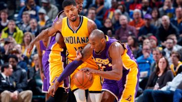 Kobe Bryant fue el mejor de los Lakers, pero no pudo evitar la apretada derrota ante los Pacers.
