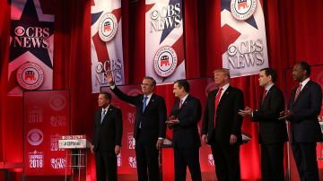 John Kasich, Jeb Bush, Ted Cruz, Donald Trump, Marco Rubio y Ben Carson en el debate republicano de Carolina del Sur.