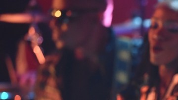 El cantante de Reggaetón Yandel interpretó su tema Somos Uno / Getty Images