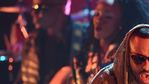 El cantante de Reggaetón Yandel interpretó su tema Somos Uno / Getty Images