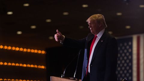 Donald Trump habla en un mitin en Sparks, Nevada.