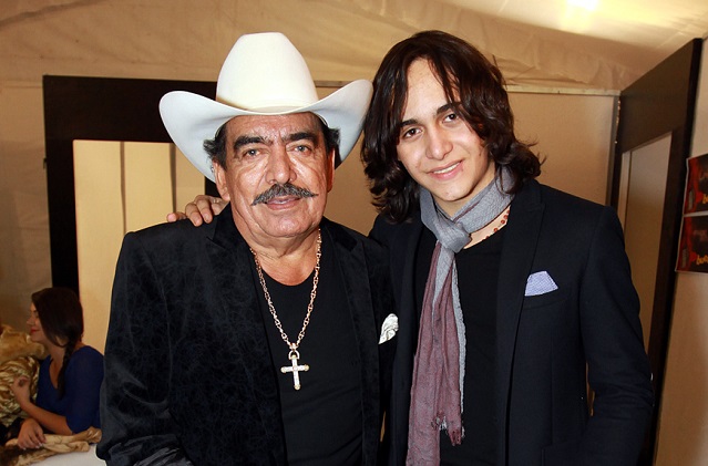 Joan Sebastian y Julián Figueroa tenían una relación muy cercana y ahora Julián busca hacer su propio camino musical.