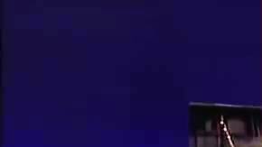 Joaquín Phoenix (izq.) protagonizó una de las peores entrevistas en el programa de David Letterman (der.).