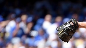 Clayton Kershaw durante el juego inaugural de los Dodgers la temporada pasada.