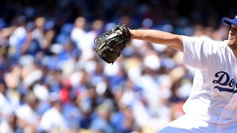 Clayton Kershaw durante el juego inaugural de los Dodgers la temporada pasada.