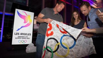 Los habitantes de Los Ángeles ven con buenos ojos que su ciudad contienda por albergar unos Juegos Olímpicos.