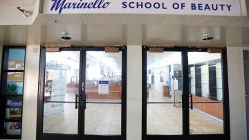 Las escuelas de belleza Marinello cerraron abruptamente este jueves luego que el gobierno federal les retiró fondos alegando malos manejos. /AURELIA VENTURA