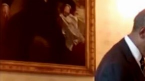 No pudo contener la emoción al conocer a Barack y Michelle Obama en la Casa Blanca.