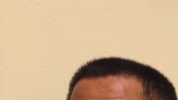 Varias personas protestaron en la reunion del concilio de El Monte el martes en contra de la empresa Royal Coaches. /ISAIAS ALVARADO