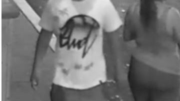 El sospechoso es visto antes de uno de los ataques. /CORTESÍA DE SAPD