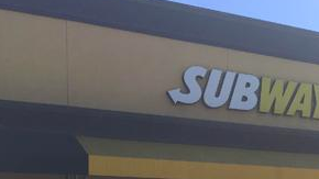 Una mujer fue arrestada luego de abandonar su bebé en un baño de Subway.