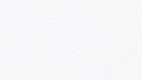 Los adolescentes que son víctimas de la violencia dentro del noviazgo tienden a aislarse, llorar, bajar sus grados académicos, negarse a ir a escuela o estar tristes.