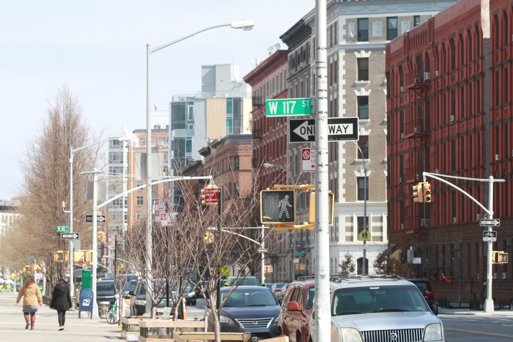 Vista de los edificios de Harlem. Nuestros Barrios - Harlem y sus Iglesias. Photo Credito Mariela Lombard/El Diario NY.