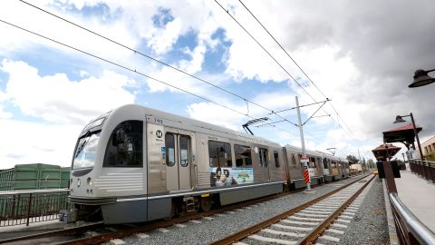 La nueva estación de Metro Gold Line en Monrovia.