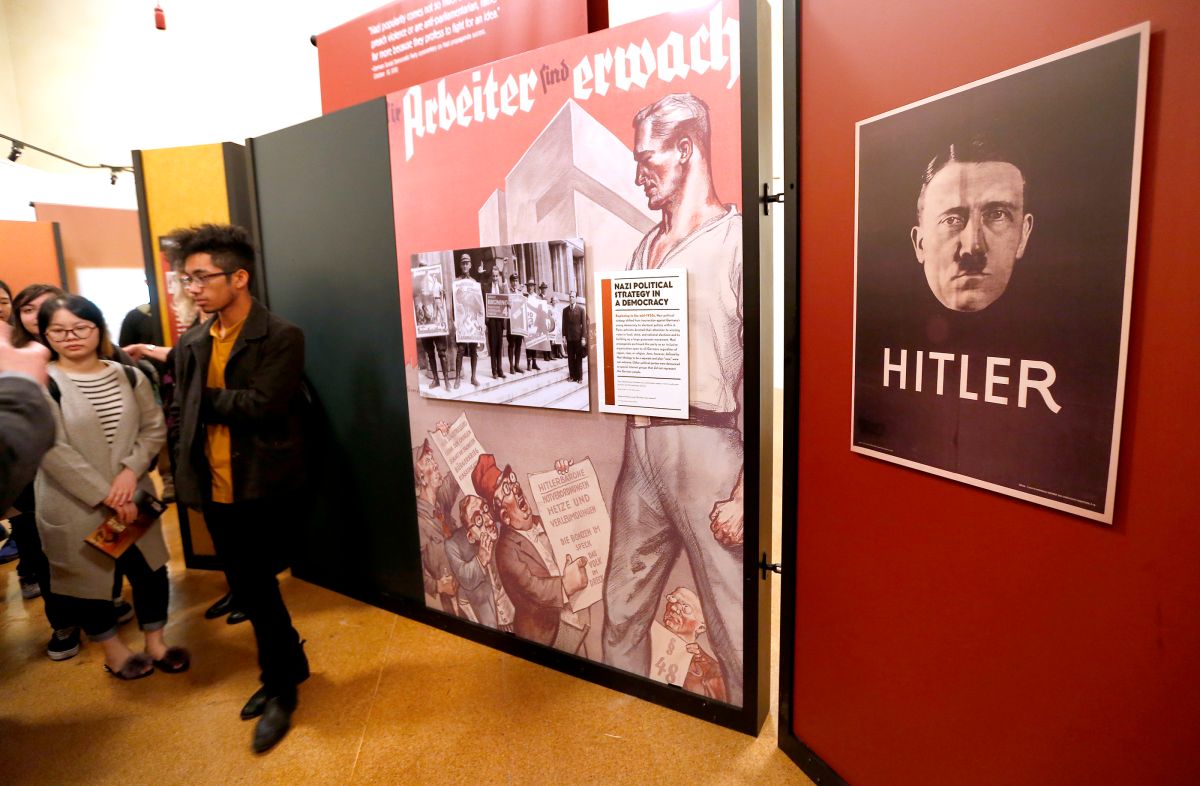 Propaganda Nazi en la biblioteca de Los Ángeles