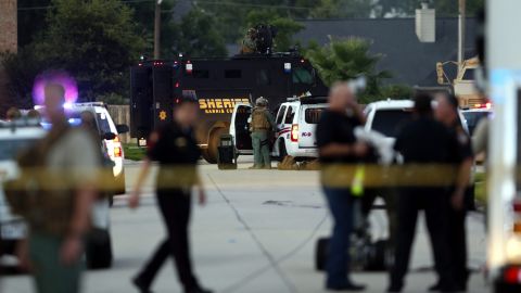 Policia TIROTEO EN TEXAS SE COBRA LA VIDA DE CINCO NIÑOS Y UN ADULTO