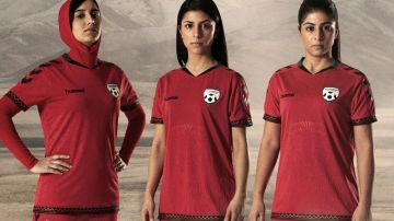 Estos son los modelos de uniformes de la selección femenil de Afganistán.