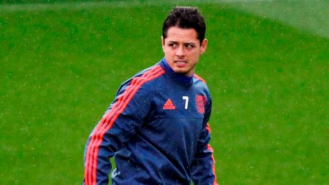 Javier 'Chicharito' Hernández y el Leverkusen visitan al 'Submarino amarillo'.