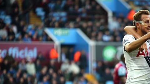Celebración del segundo gol de Harry Kane del Tottenham ante el Aston Villa.