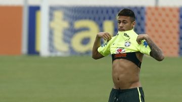 Neymar, la estrella de Brasil estará presente en los juegos de la Canarinha de la eliminatoria de Conmebol.