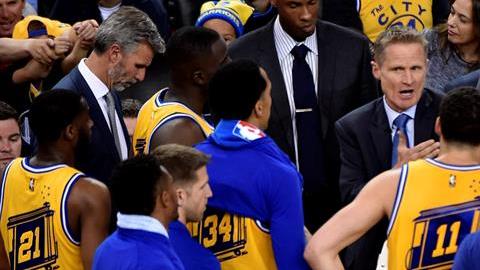 La charla motivacional de Kerr en el partido de los Warriors ante los Washington Wizards.