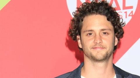 El cantante y actor se encuentra rodando la comedia romántica "Cómo cortar a tu patán".