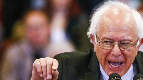 El senador Bernie Sanders fue atacado por congresistas latinos. EFE
