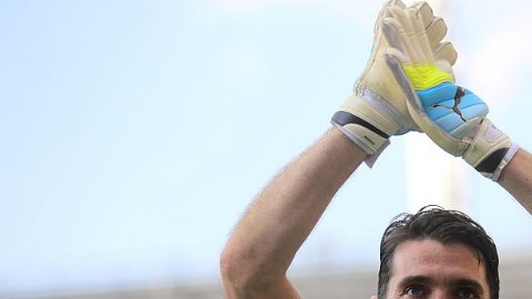 Luego de haber obtenido el récord de imbatibilidad en el fútbol italiano, el portero le dedicó unas palabras a su arco.