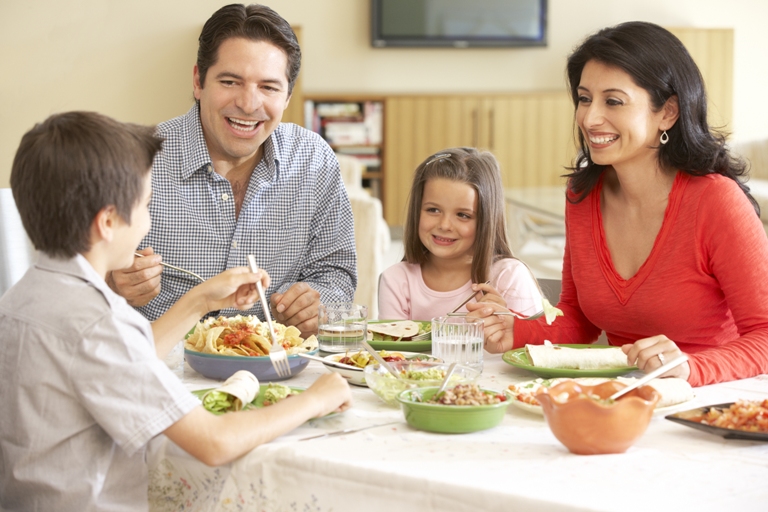 A Cenar En Familia La Opinion