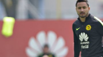 El exfutbolista realizó ejercicios en solitario y también algunos rondos con otros jugadores americanistas.