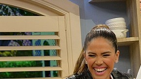 La visita y travesuras del comediante Sacha Baron Cohen al programa matutino "Despierta América", aquí con Karla Martínez, son algunos de los momentos que se han perdido los suscriptores de AT&T U-Verse en los últimos días.