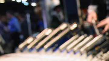 La presión para que haya mayor control de armas suele aumentar tras cada incidente de violencia.