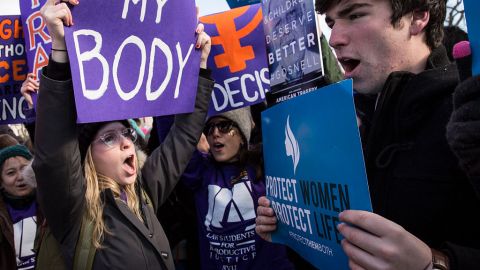 La Administración Trump propuso una ley mordaza para impedir abortos.
