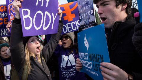 La Administración Trump propuso una ley mordaza para impedir abortos.