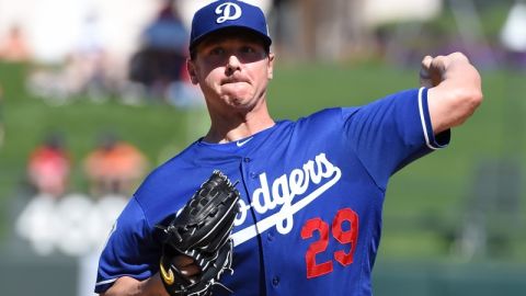 Scott Kazmir lanzó strike en su primera pitcheada contra todos los bateadores de los Angels que enfrentó en la Liga del Cactus.