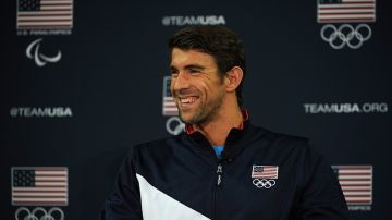 El gran Michael Phelps durante una conferencia en el UCLA's Pauley Pavilion en Westwood, California.