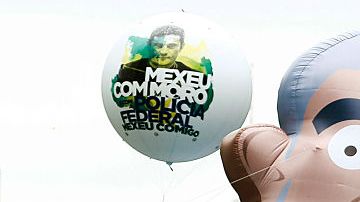 Cientos de miles de simpatizantes opositores han protestado contra el gobierno en las últimas semanas.