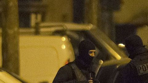 La policía detuvo a un hombre de nacionalidad francesa en las afueras de París en una operación que desmanteló un proyecto de atentado en Francia.