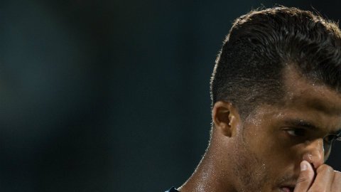 "Gio" tiene problemas musculares que lo ausentarán de las canchas varios días.