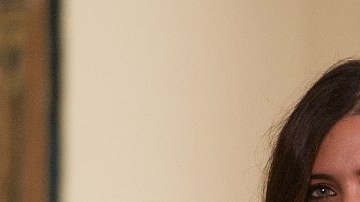 La pareja, que comenzó su relación en 2010, está esperando su segundo hijo que nacerá en junio.