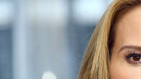 Kate del Castillo sigue causando revuelo por su comunicación con Joaquín "El Chapo" Guzmán.