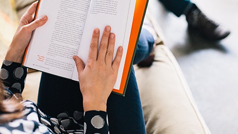 Habrá un gran venta de libros en San Francisco, todo por $3 o menos.