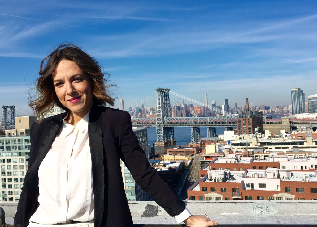 Naiara Eizaguirre-Paulos, directora de Resident Alien, en Williamsburg.