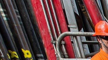 Trabajadores en una plataforma controlada por Pemex en el Golfo de México.