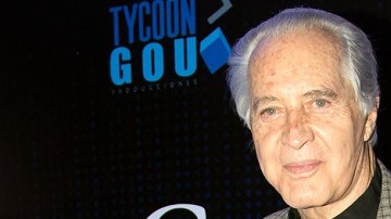 El veterano actor Rogelio Guerra sigue con problemas de salud y monetarios, reveló su esposa.